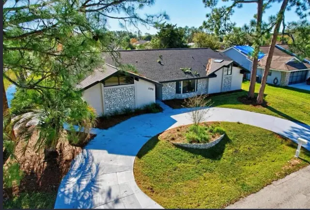 BookNoFees: Casa espaçosa de cinco quartos com piscina e banheira de hidromassagem – Palm Coast