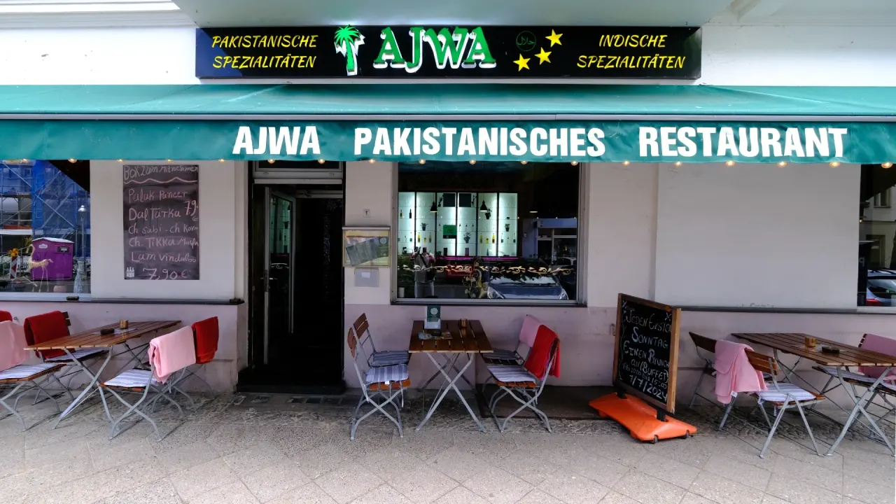 BookNoFees: Restaurante – Ajwa – Berlin – Cachorro, foto 1