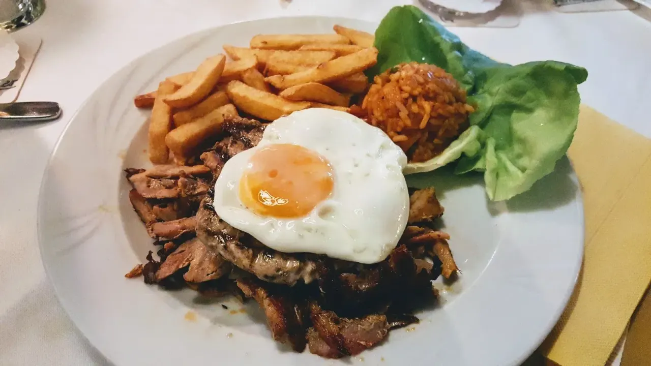 BookNoFees: Restaurante – Restaurant Peleponess – Menden – Restaurante Peleponess, foto 1