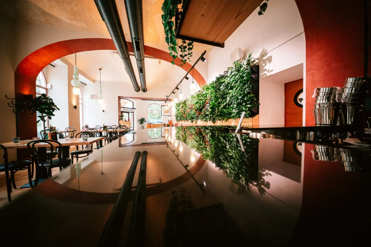 BookNoFees: Restaurante – Karlín Osteria – Prague – Karlín Osteria, foto 1