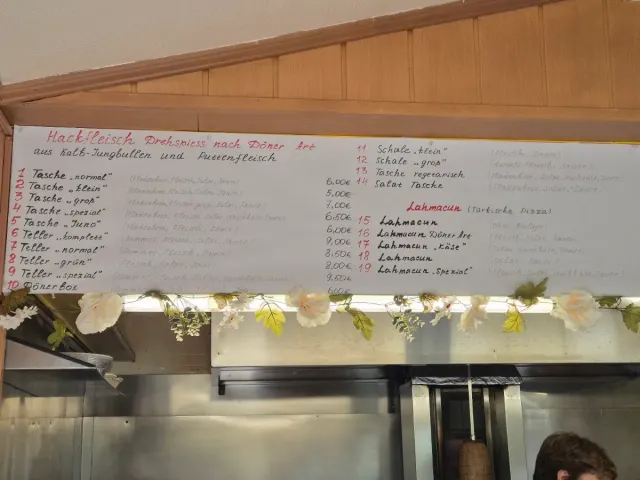 BookNoFees: Restaurante – Imbiss Aue – Bad Berleburg – Lanchonete Aue, foto 2