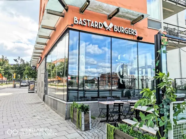 BookNoFees: Bastard Burgers, Stockholm