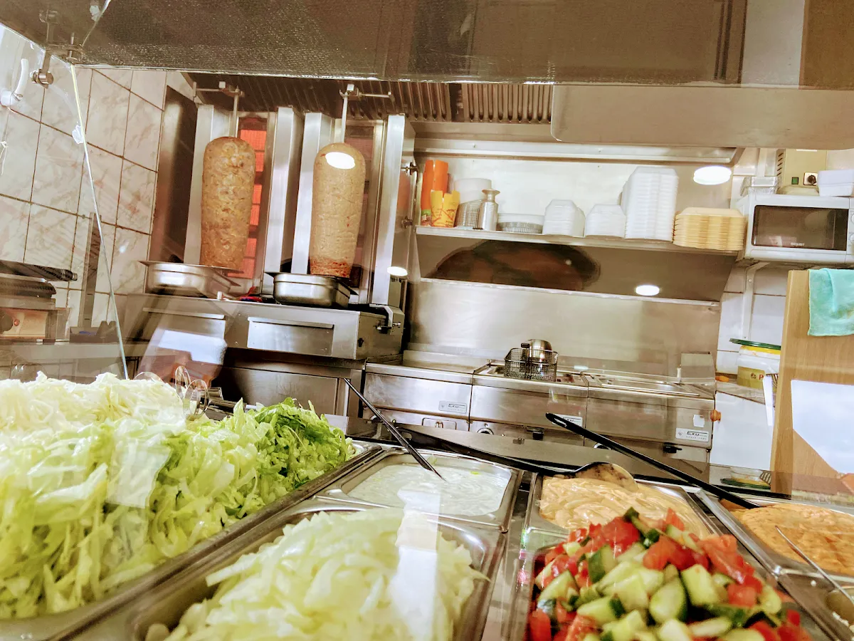 BookNoFees: Lanchonete – Sümmern Döner Haus – Iserlohn – Sümmern Döner Haus, foto 1