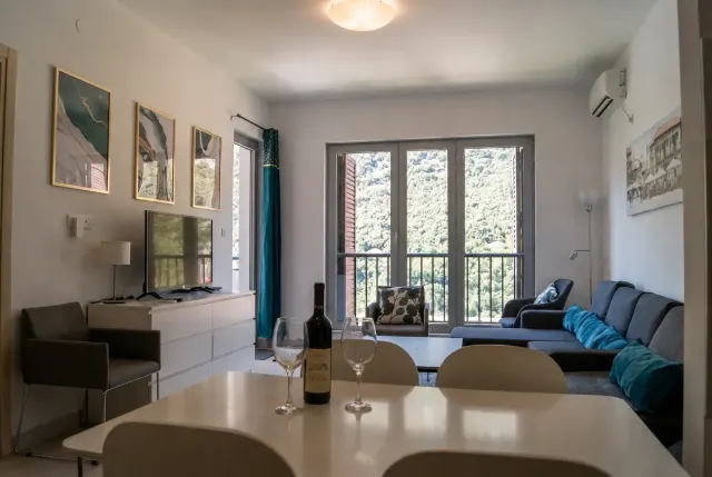 BookNoFees: Apartamento Madela em Morinj – Morinj