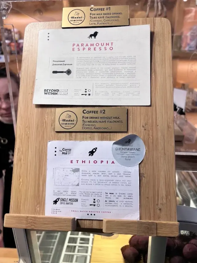 BookNoFees: Restaurante – Madal Cafe – Budapest – Madal Café, foto 3