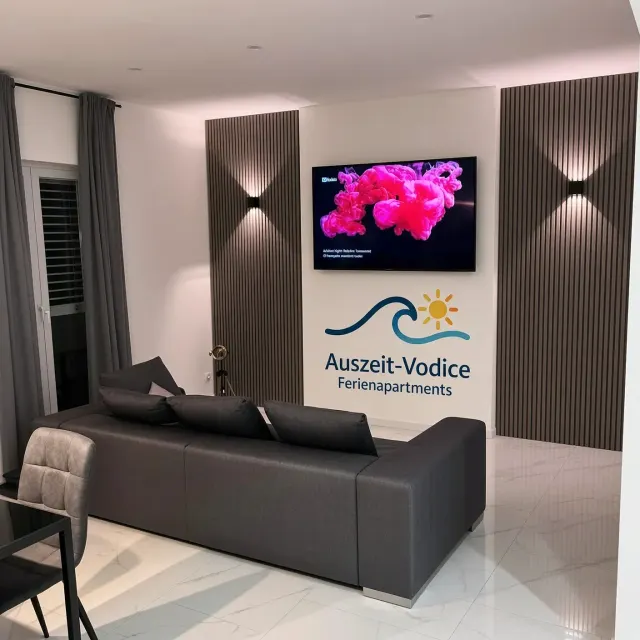 BookNoFees: Férias em Vodice – Apartamento 1: com piscina privativa e churrasqueira – Vodice
