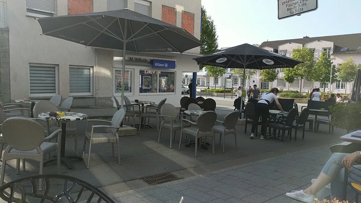BookNoFees: Restaurante – Eiscafé Cortina – Warstein-Belecke – Eiscafé Cortina, foto 1