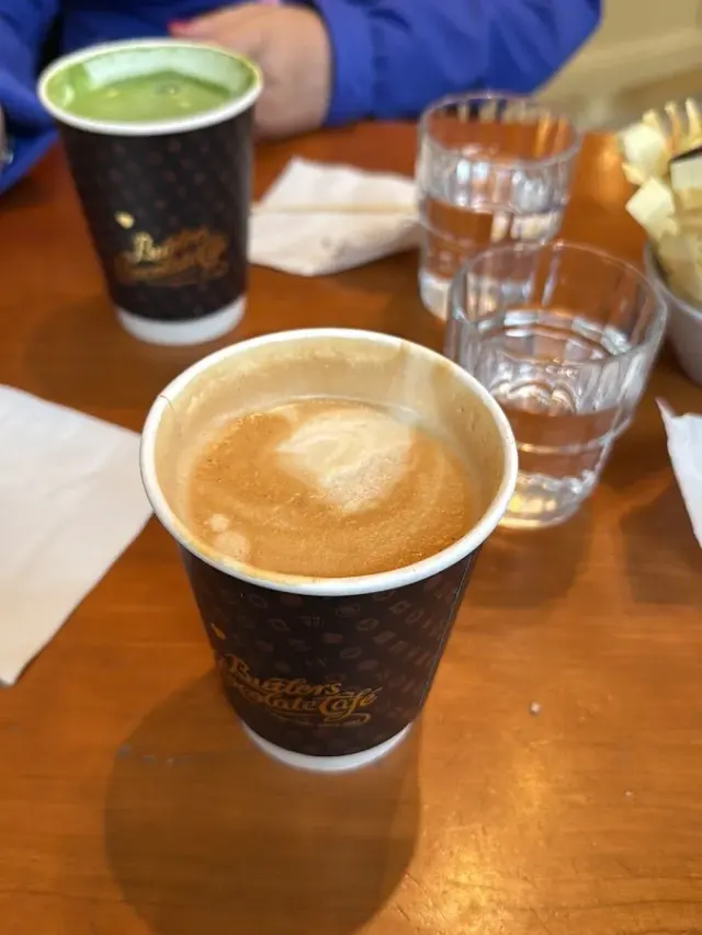 BookNoFees: Café – Butlers Chocolate Café – Dublin – Butlers Chocolate Café, foto 2