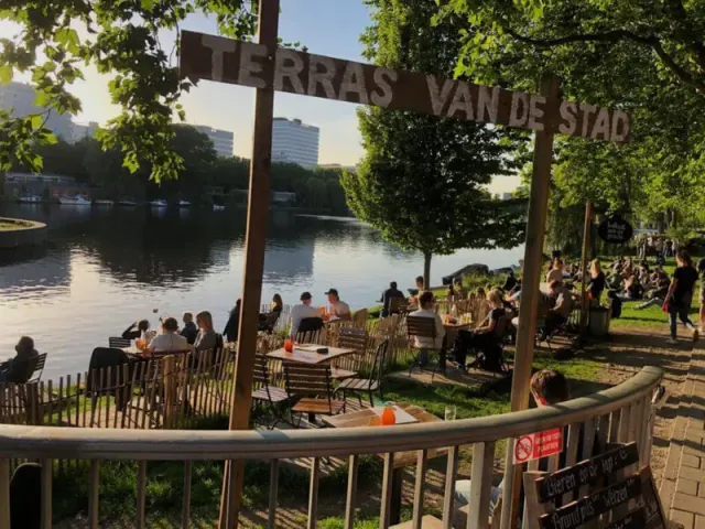 BookNoFees: Restaurante – Lokaal van de Stad – Amsterdam – Espaço municipal, foto 2