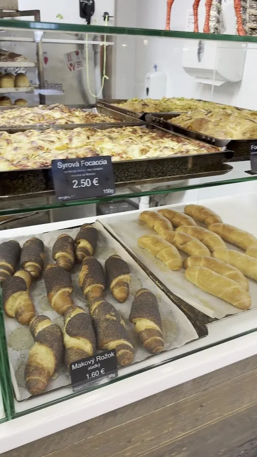 BookNoFees: Padaria – Šiškáreň - Pekáreň – Bratislava – Fábrica de pães - Padaria, foto 3