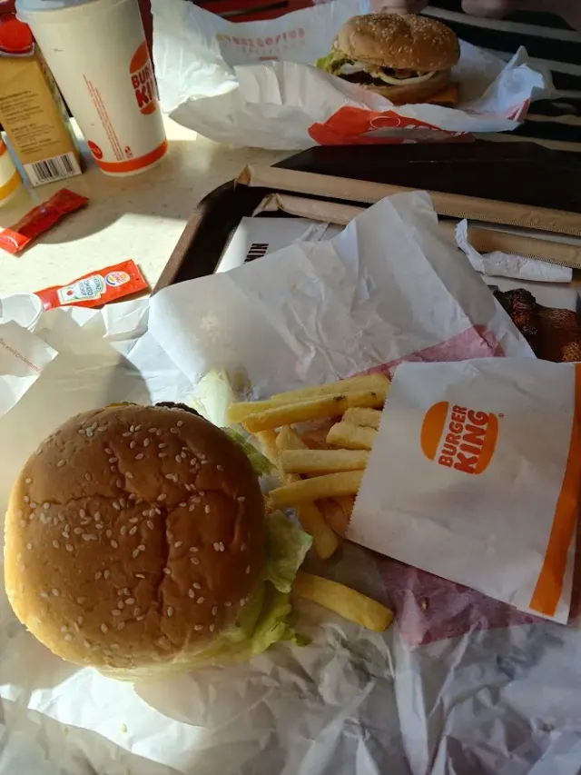 BookNoFees: Lanchonete – Burger King – Helsinki – Burger King, foto 2