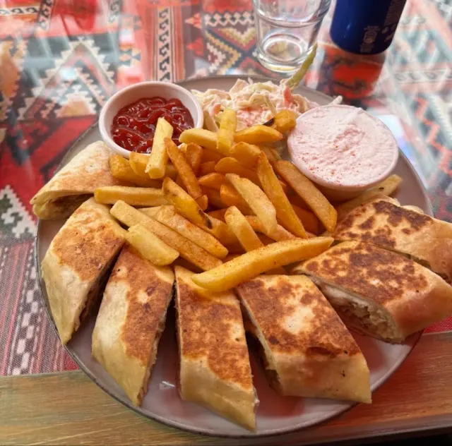 BookNoFees: Restaurante – Al Yasmin – Ljubljana – O Jasmim, foto 2