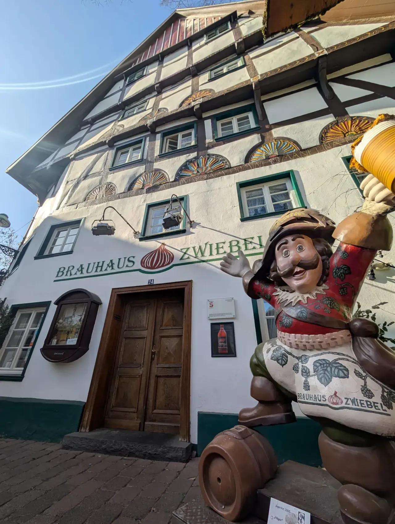 BookNoFees: Restaurante – Brauhaus Zwiebel – Soest – Cervejaria Zwiebel, foto 1