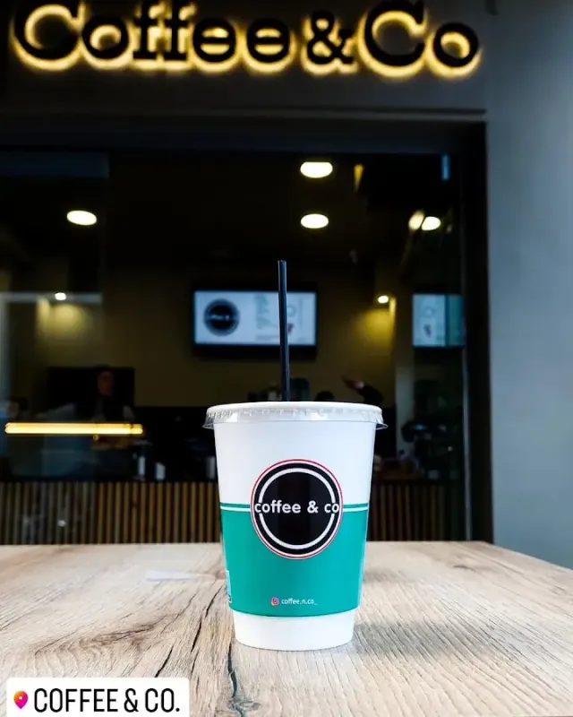 BookNoFees: Café – Coffee & Co. – Athens – Coffee & Co., foto 2