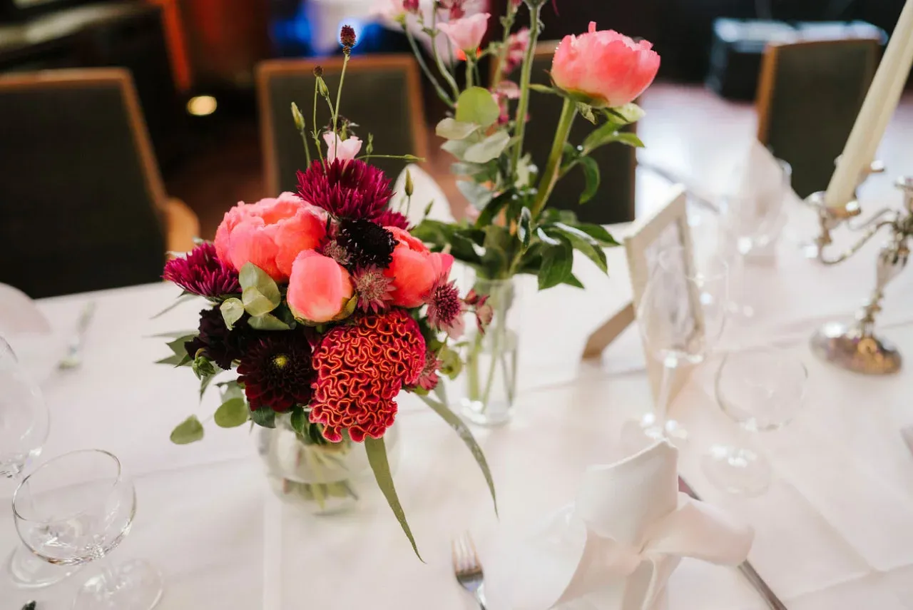 BookNoFees: Restaurante – Achter Gedeck – Berlin – Oitavo lugar à mesa, foto 1