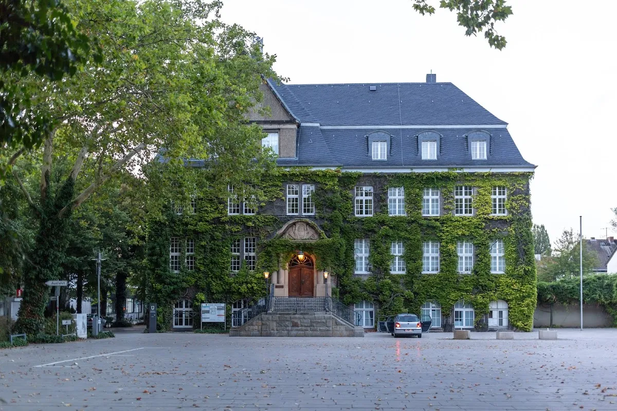 BookNoFees: Restaurante – Hotel-Restaurant Lohenstein – Holzwickede – Hotel-Restaurante Lohenstein, foto 1