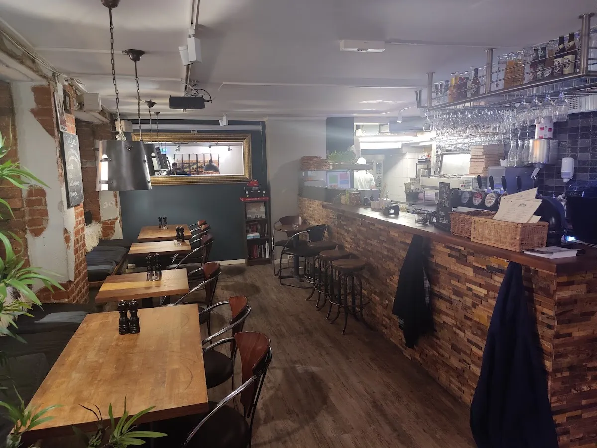 BookNoFees: Restaurante – Cin Cin Café – Oslo – Café “Eat, eat”, foto 1