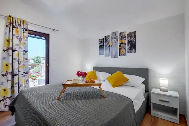 BookNoFees: Apartamento aconchegante de 2 quartos “Suzi” em Pula, localização excelente – Pula