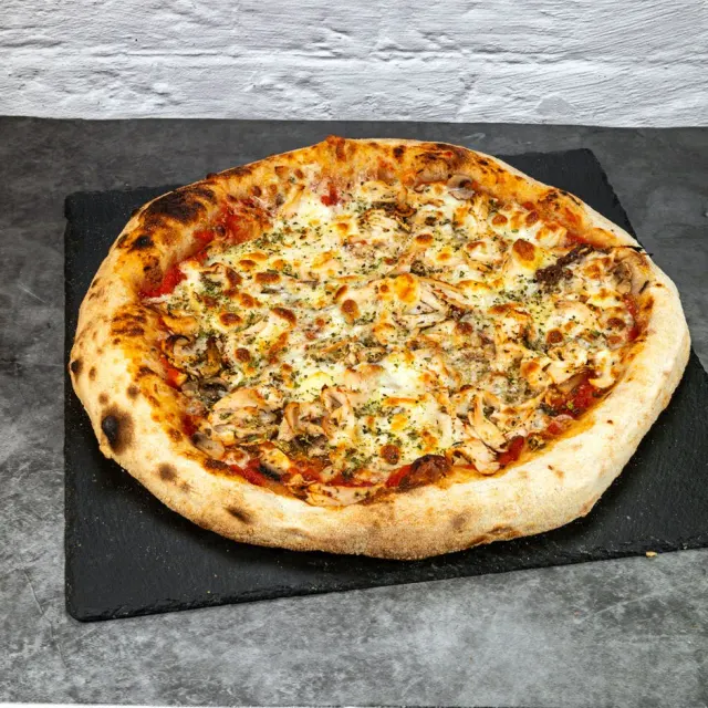 BookNoFees: Pizza pro, Sofia