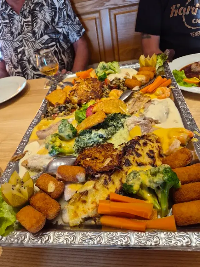 BookNoFees: Restaurante – Gasthof Kaiser – Kirchhundem – Pousada Kaiser, foto 2