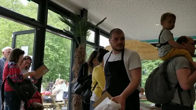 BookNoFees: Café – Brown And Green Life – London – Vida Marrom e Verde, foto 3