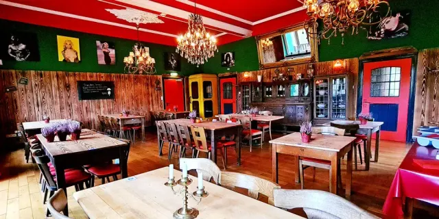 BookNoFees: Restaurante – Friedchens Gasthof – Warstein-Niederbergheim – Pousada da Friedchen, foto 2