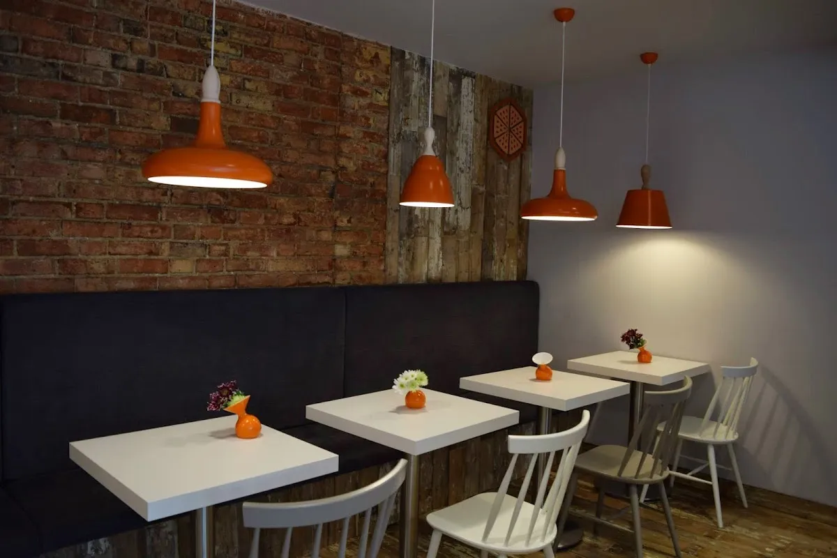 BookNoFees: Café – Fortunella Cafe – London – Fortunella Café, foto 1