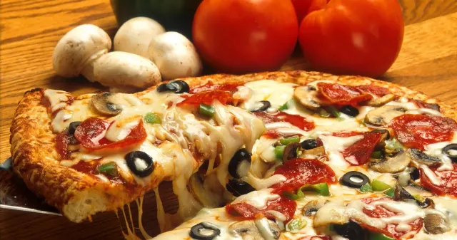 BookNoFees: Lanchonete – Pizza Vitto – Madrid – Pizza Vitto, foto 2