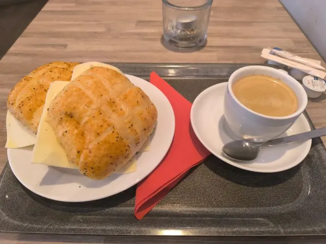 BookNoFees: Padaria – Bäckerei und Café Schulte – Warstein – Padaria e Café Schulte, foto 2