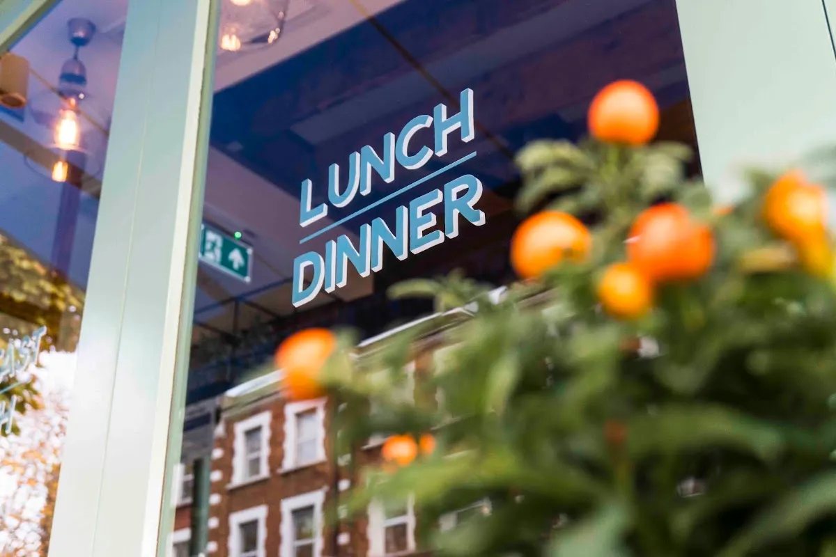 BookNoFees: Café – Bob's Cafe – London – Café do Bob, foto 1