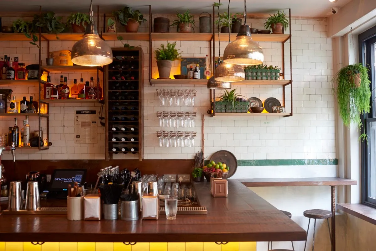 BookNoFees: Restaurante – Berber & Q Shawarma Bar – London – Berber & Q Shawarma Bar, foto 1