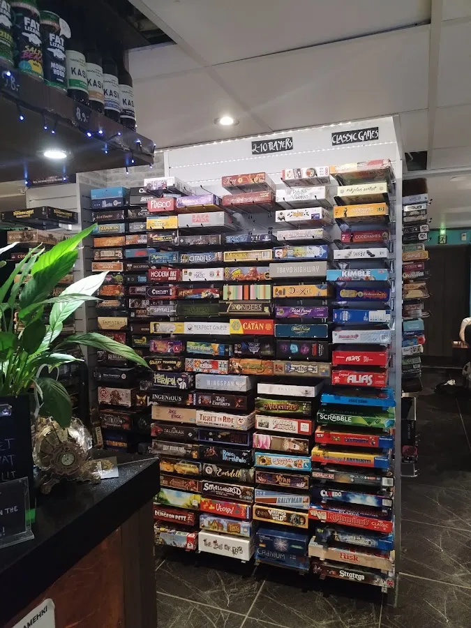 BookNoFees: Café – Café Boardgame – Helsinki – Café Boardgame, foto 1