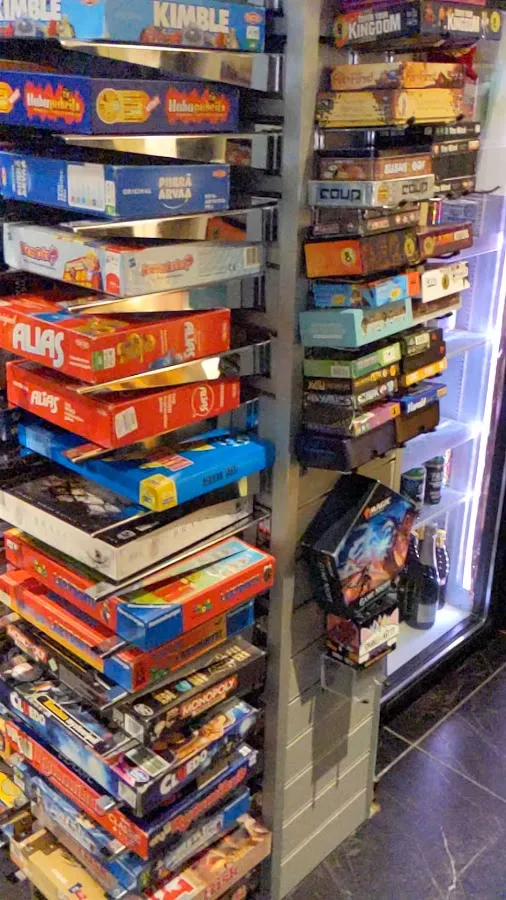 BookNoFees: Café – Café Boardgame – Helsinki – Café Boardgame, foto 3