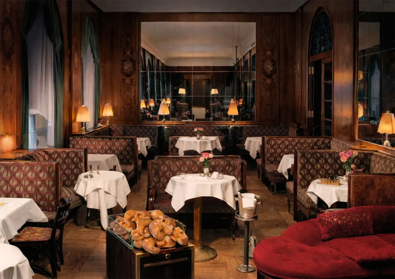 BookNoFees: Café – Café Landtmann – Vienna – Café Landtmann, foto 1