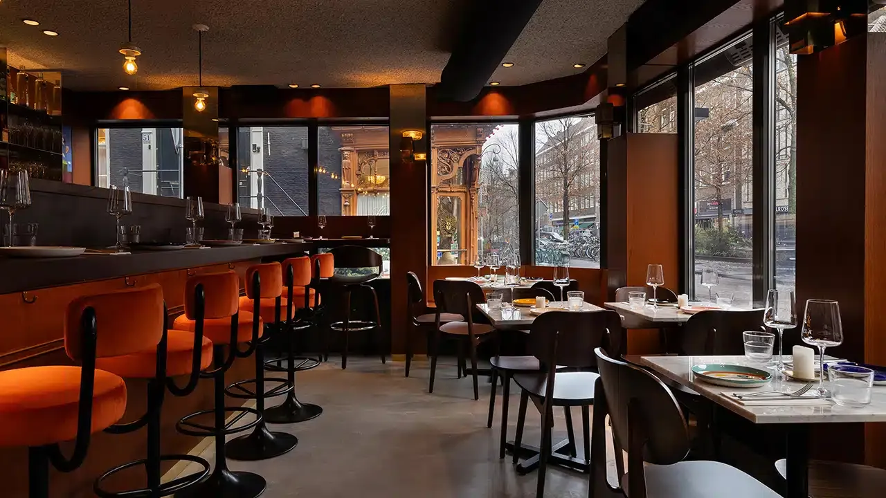 BookNoFees: Café – ELA Restobar – Amsterdam – ELA Restobar, foto 1