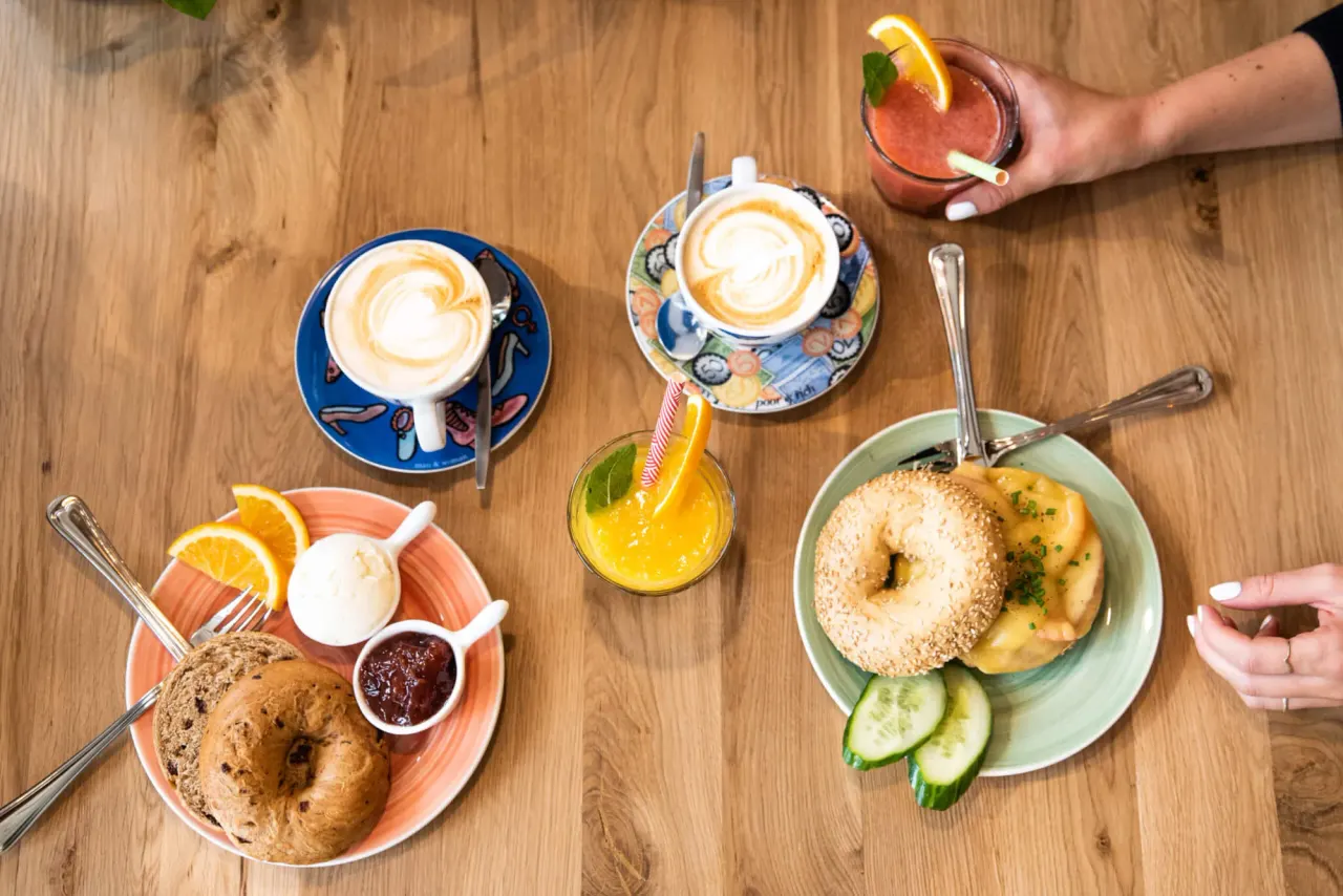 BookNoFees: Café – Bagels & Beans – Amsterdam – Bagels & Feijões, foto 1