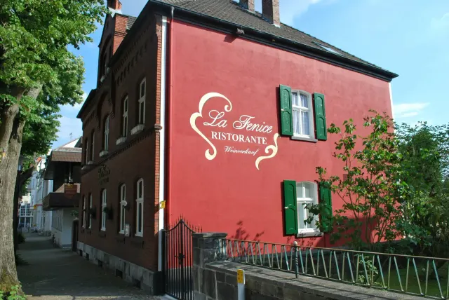 BookNoFees: Restaurante – Ristorante La Fenice – Arnsberg-Neheim – Restaurante La Fenice, foto 2