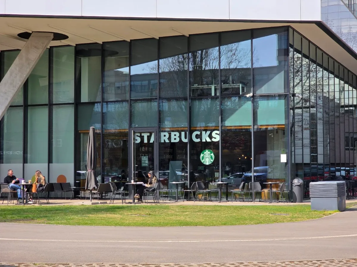 BookNoFees: Restaurante – Starbucks – Bucharest – Starbucks, foto 1