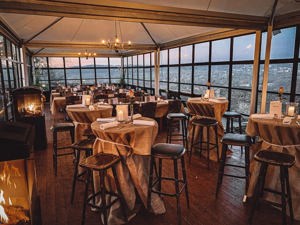 BookNoFees: Restaurante – Burg Blankenstein – Hattingen – Castelo de Blankenstein, foto 1