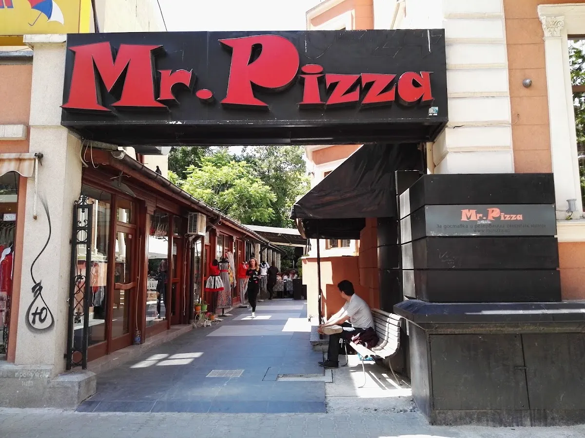 BookNoFees: Restaurante – Mr. Pizza – Sofia – Mr. Pizza, foto 1
