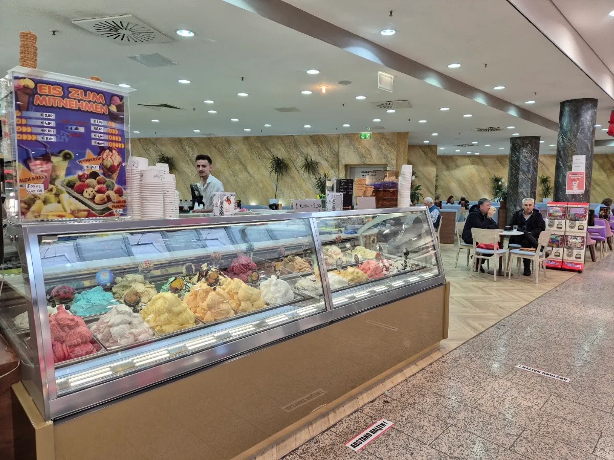 BookNoFees: Restaurante – Eiscafé Leone – Lüdenscheid – Eiscafé Leone, foto 1