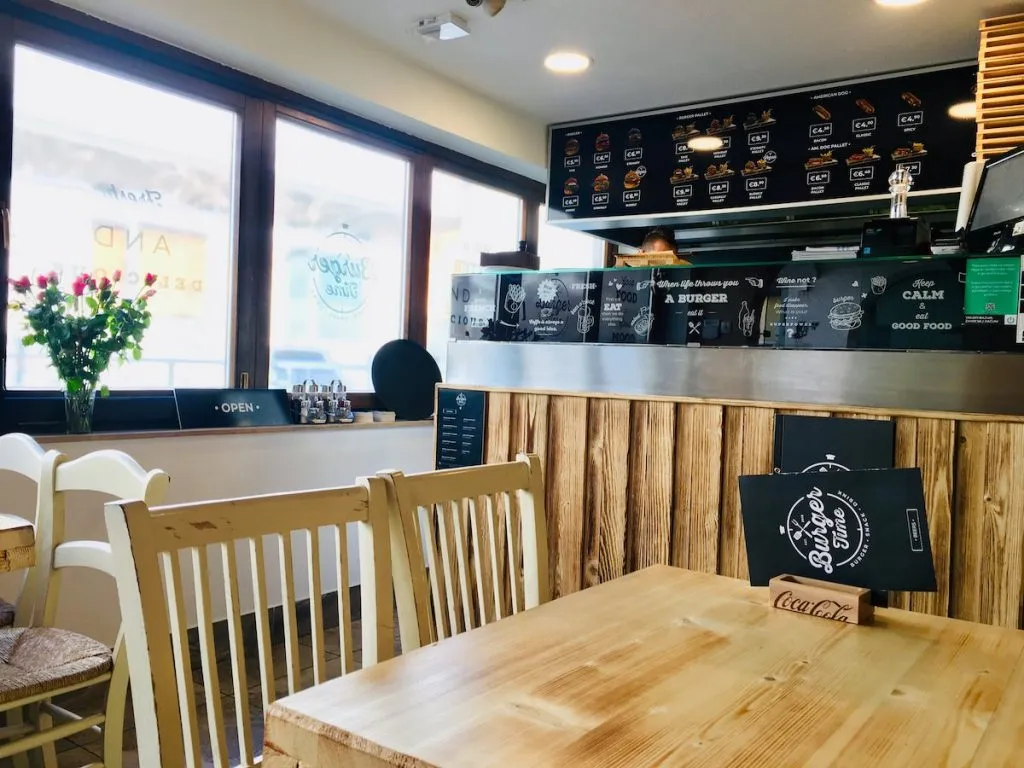 BookNoFees: Restaurante – Burger Time – Ljubljana – Hora do Cidadão, foto 1