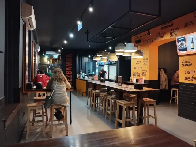 BookNoFees: Restaurante – Bamba Marha Burger Bar – Budapest – Bamba Marha Burger Bar, foto 2
