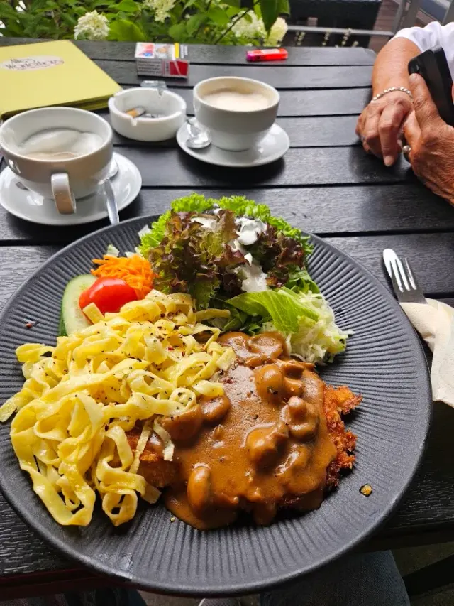 BookNoFees: Restaurante – Altes Wärterhaus – Hilchenbach – Antiga casa do guarda, foto 2
