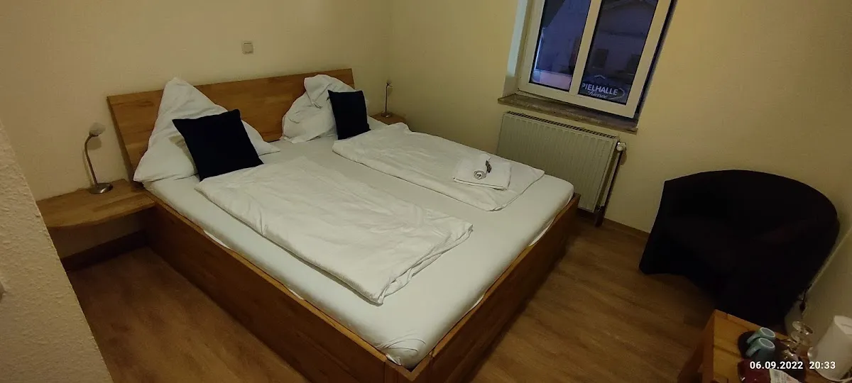 BookNoFees: Restaurante – Hotel-Restaurant Zum Alten Bahnhof – Kierspe – Hotel-Restaurante Zum Alten Bahnhof, foto 1
