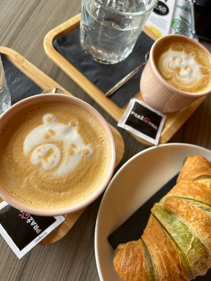 BookNoFees: Café – Pražarna – Ljubljana – Pražarna, foto 1