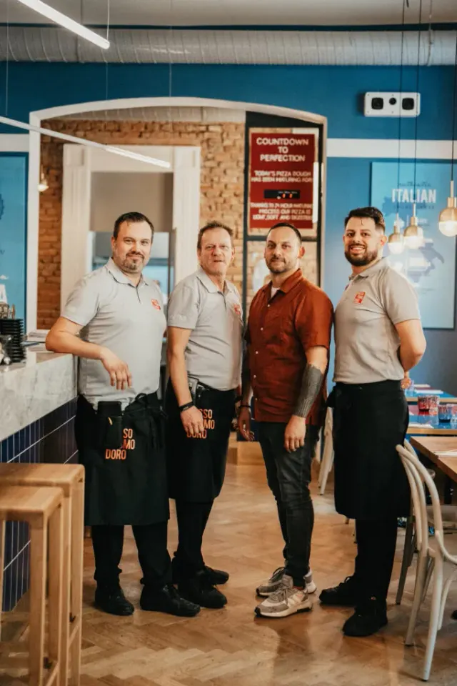 BookNoFees: Restaurante – ROSSOPOMODORO – Prague – ROSSOPOMODORO, foto 2