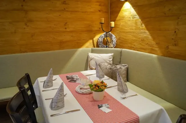 BookNoFees: Restaurant Schepers Margaretenhöhe, Wetter (Ruhr)