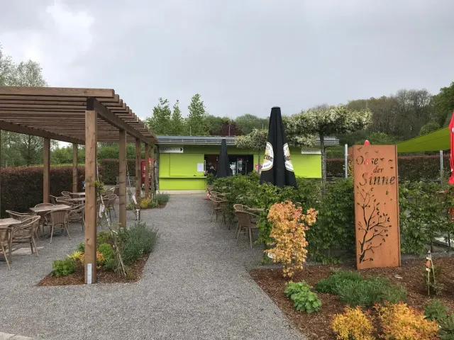 BookNoFees: Lanchonete – Flora — Essbar im Park – Hemer – Flora — Comestível no parque, foto 2