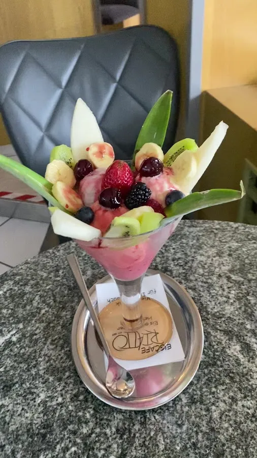 BookNoFees: Restaurante – Eiscafé Rialto – Fröndenberg – Eiscafé Rialto, foto 3